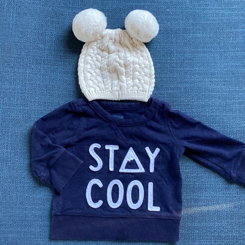 GUC baby gap sweatshirt and Pom-Pom hat size 6-12 months